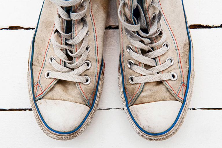 How to Clean White Shoelaces Without Bleach